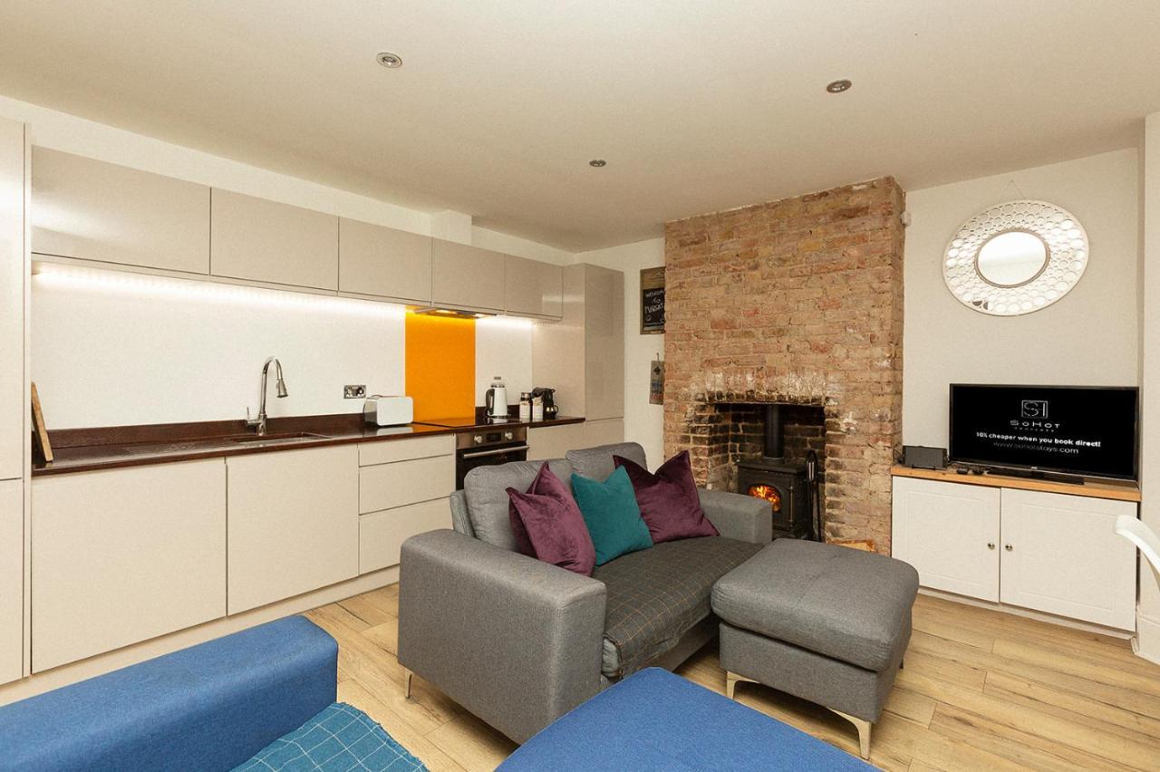 Stylish & Cosy Margate Escape With Hot Tub And Log Burner Dogs Welcome Apartment *