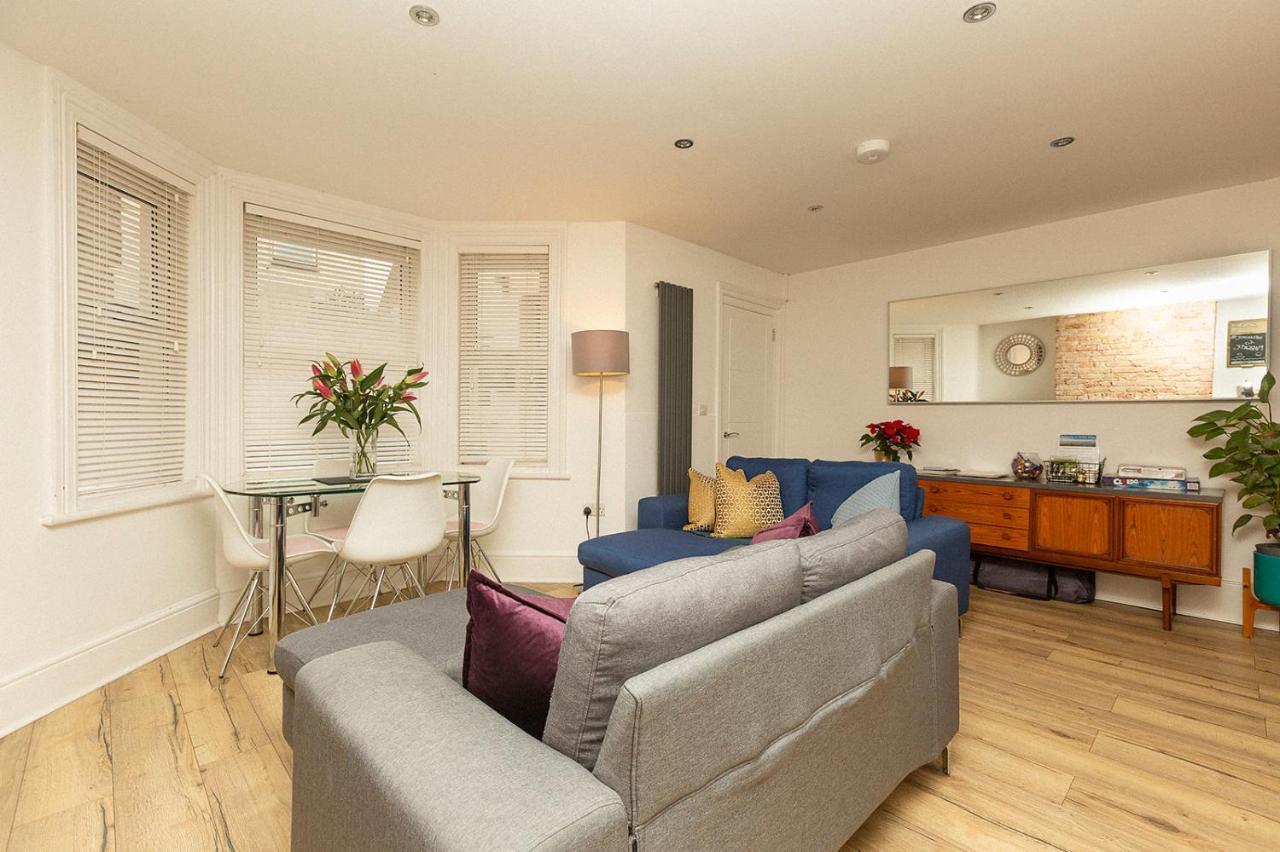 Stylish & Cosy Margate Escape With Hot Tub And Log Burner Dogs Welcome Apartment *