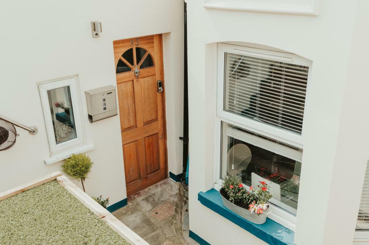Apartment Stylish & Cosy Margate Escape With Hot Tub And Log Burner Dogs Welcome