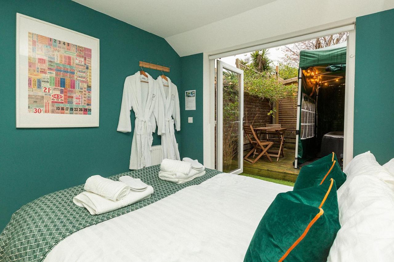 Apartment Stylish & Cosy Margate Escape With Hot Tub And Log Burner Dogs Welcome