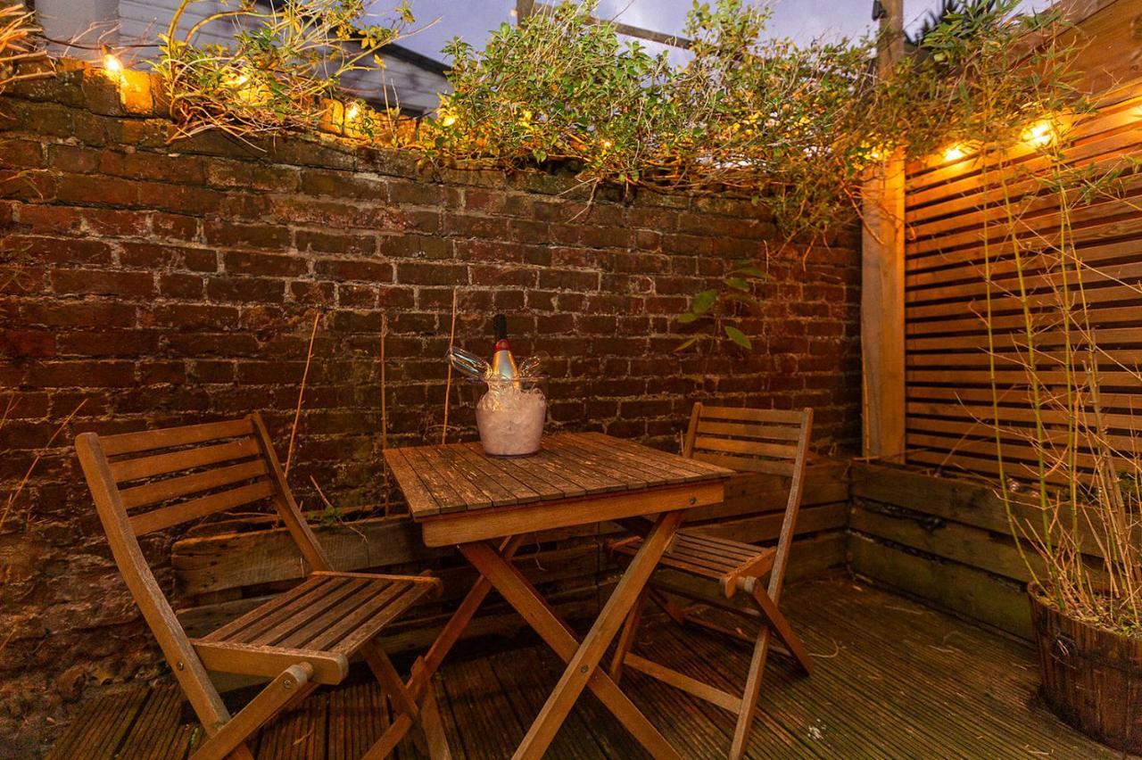 Stylish & Cosy Margate Escape With Hot Tub And Log Burner Dogs Welcome * Margate