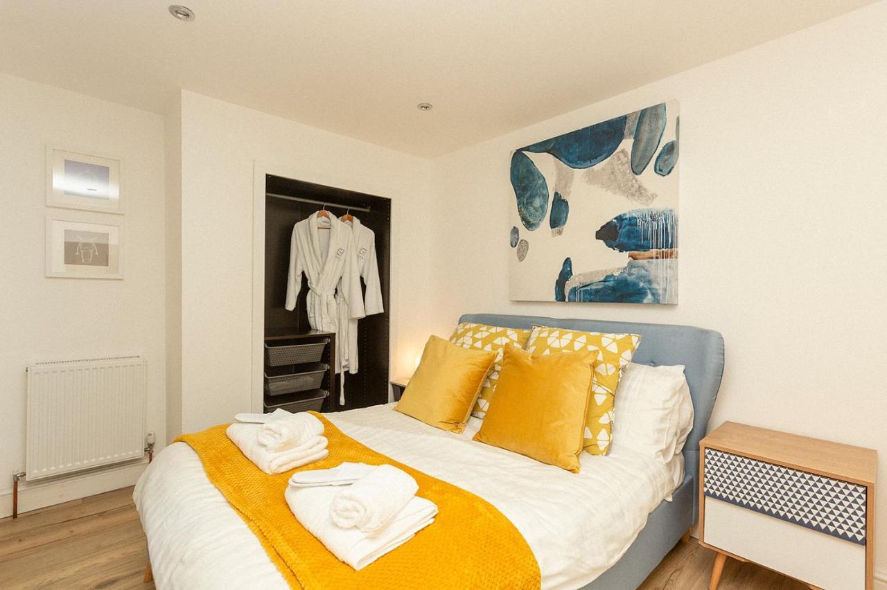 Apartment Stylish & Cosy Margate Escape With Hot Tub And Log Burner Dogs Welcome *